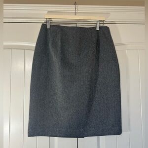 Larry Levine Suit Skirt. Gray. Size 14 #Office Siren.